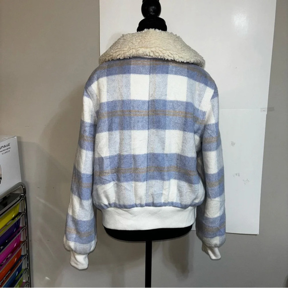 Bomber Jacket Women’s Medium Blue Beige Plaid - Picture 9 of 9